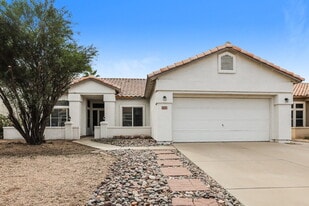 1563 E Scott Ave in Gilbert, AZ - Building Photo