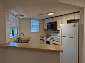 2500 Burleson Rd in Austin, TX - Building Photo - Building Photo