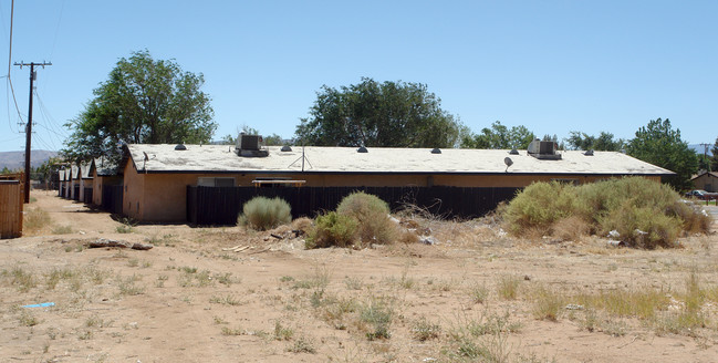 20380 Zuni Rd in Apple Valley, CA - Building Photo - Building Photo