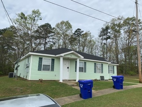 512 Gibbs St in Troy, AL - Building Photo - Building Photo