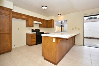 2710 Via Colima in Carlsbad, CA - Building Photo - Building Photo