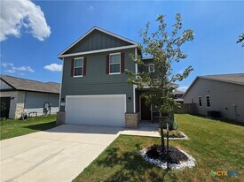 2565 Hiddenbrooke Trace in Seguin, TX - Building Photo