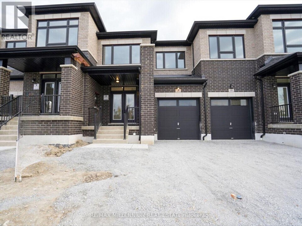 20 Littlewood Dr in Whitby, ON - Building Photo