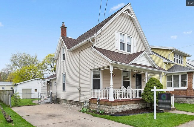 1006 Hovey St SW in Grand Rapids, MI - Building Photo - Building Photo