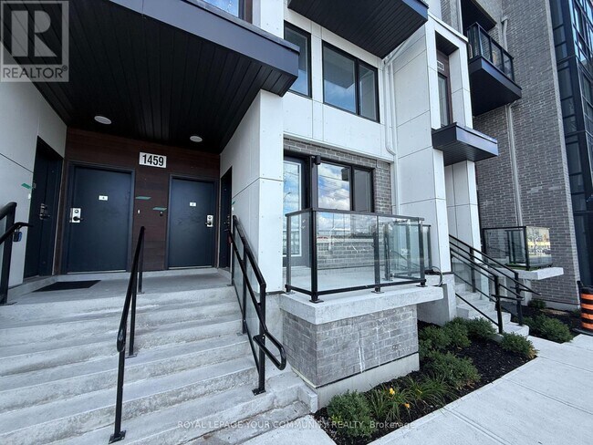1459 O'Connor Dr in Toronto, ON - Building Photo - Building Photo