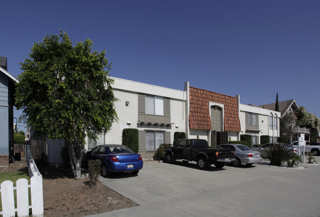 Villa Norte in San Diego, CA - Foto de edificio - Building Photo