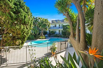 300 California Ave, North of Wilshire in Santa Monica, CA - Building Photo - Building Photo