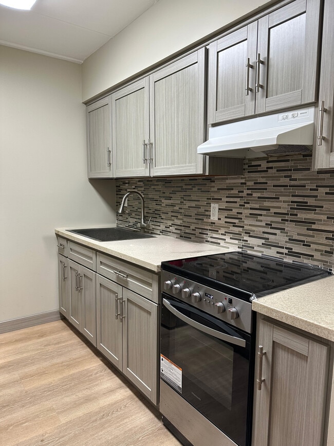 274 County Rd, Unit 274 County Rd Unit 2D in Tenafly, NJ - Building Photo - Building Photo