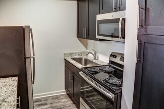 1204 Bardstown Rd in Louisville, KY - Building Photo - Building Photo