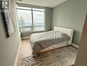 36 Park Lawn Rd in Toronto, ON - Building Photo - Building Photo