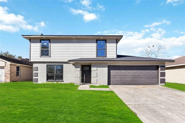 12223 Kingslake Forest Dr in Houston, TX - Building Photo - Building Photo