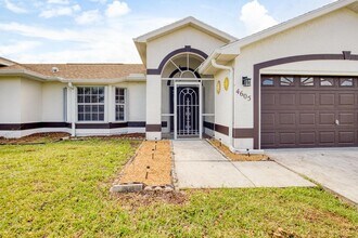 4605 NW Gastonia St in Port St. Lucie, FL - Building Photo - Building Photo