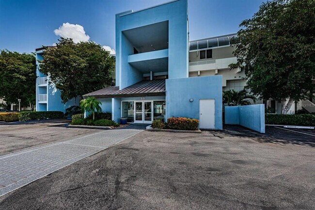 property at 5151 Isla Key Blvd S