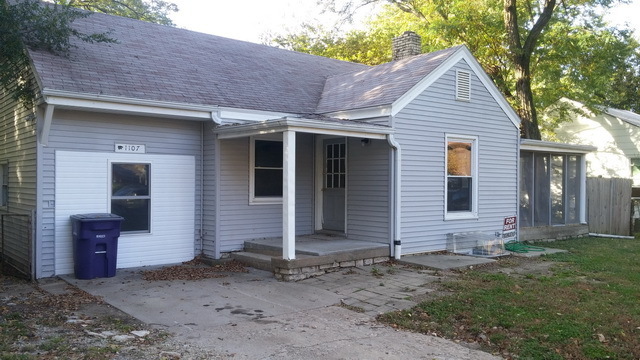 1107 Claflin Rd in Manhattan, KS - Foto de edificio