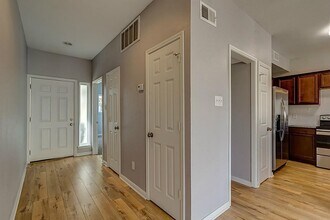 83 April Point Dr S in Montgomery, TX - Building Photo - Building Photo