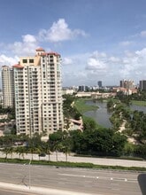 3300 NE 191st St in Aventura, FL - Building Photo - Building Photo