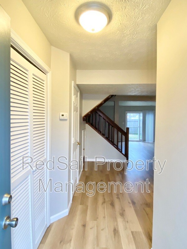 8 Terri Sue Ct in Hampton, VA - Building Photo - Building Photo