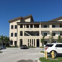 8045 NW 104th Ave in Doral, FL - Building Photo