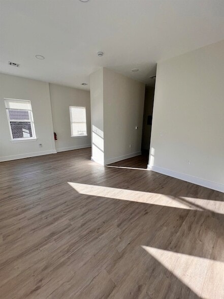 70 69th St in Guttenberg, NJ - Foto de edificio - Building Photo