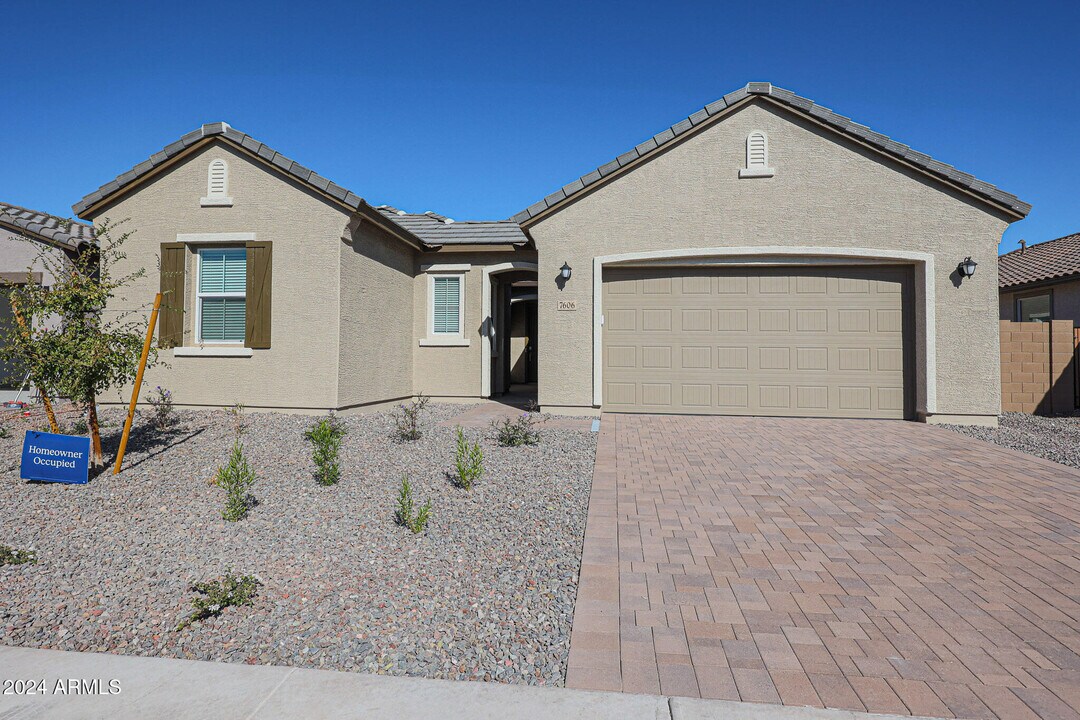 7606 W Jackrabbit Ln in Peoria, AZ - Building Photo