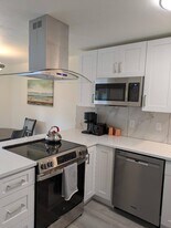 425 Manhattan Dr in Boulder, CO - Building Photo