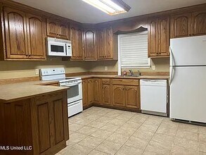 221 Alverado Dr in Long Beach, MS - Building Photo - Building Photo