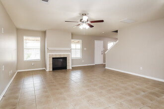 1826 Live Oak Hill St in Houston, TX - Building Photo - Building Photo
