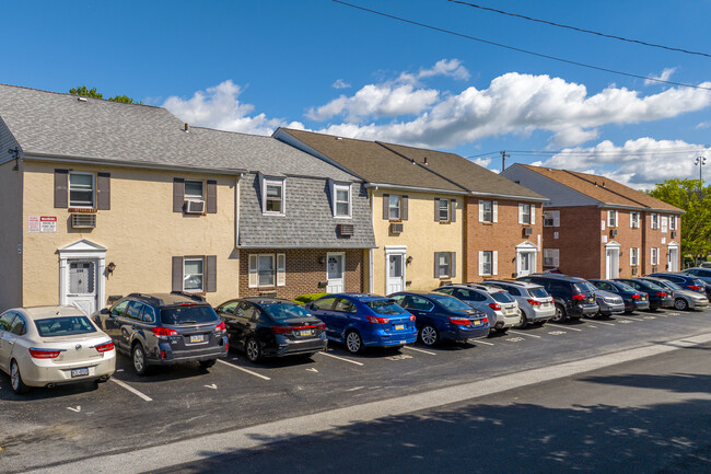 Ramsgate Court Townhomes in West Chester, PA - Building Photo - Building Photo