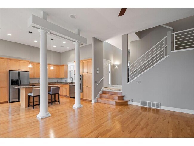 517 River St in Minneapolis, MN - Building Photo - Building Photo