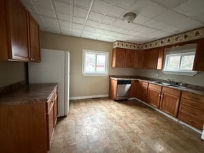 1101 Dushane St in New Castle, PA - Building Photo - Building Photo