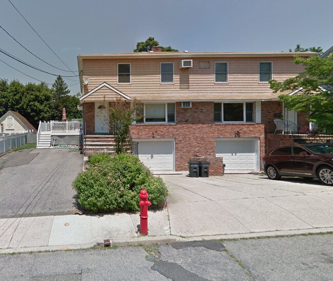 25 3rd Ave Apartments and Nearby Port Washington Apartments For Rent