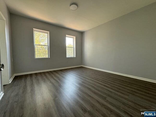 46 Hunter St in Lodi, NJ - Building Photo - Building Photo