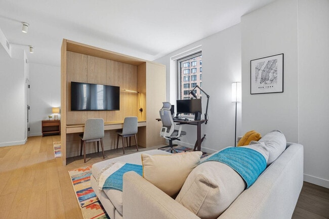 84 William St in New York, NY - Building Photo - Building Photo