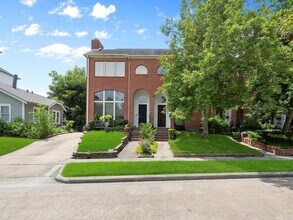 6311 Westcott St in Houston, TX - Building Photo - Building Photo