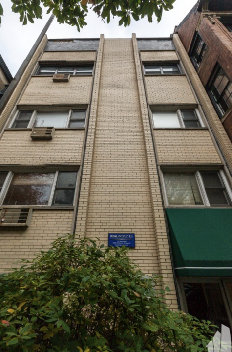 1435 N Dearborn St, Unit A2 in Chicago, IL - Building Photo