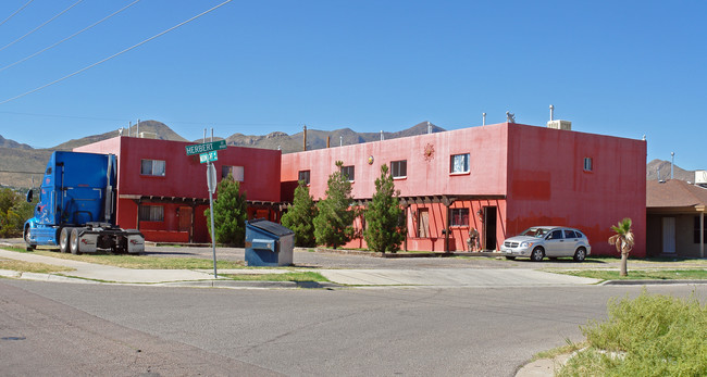 4703 Moonlight Ave in El Paso, TX - Building Photo - Building Photo