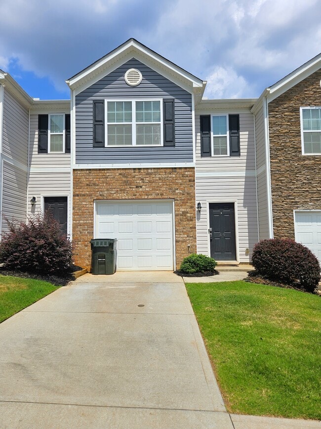 property at 49 Moorlyn Ln