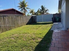 30321 SW 155th Ave in Homestead, FL - Building Photo