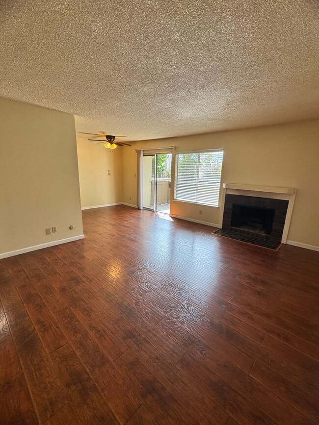 3700 Tully Rd in Modesto, CA - Building Photo - Building Photo