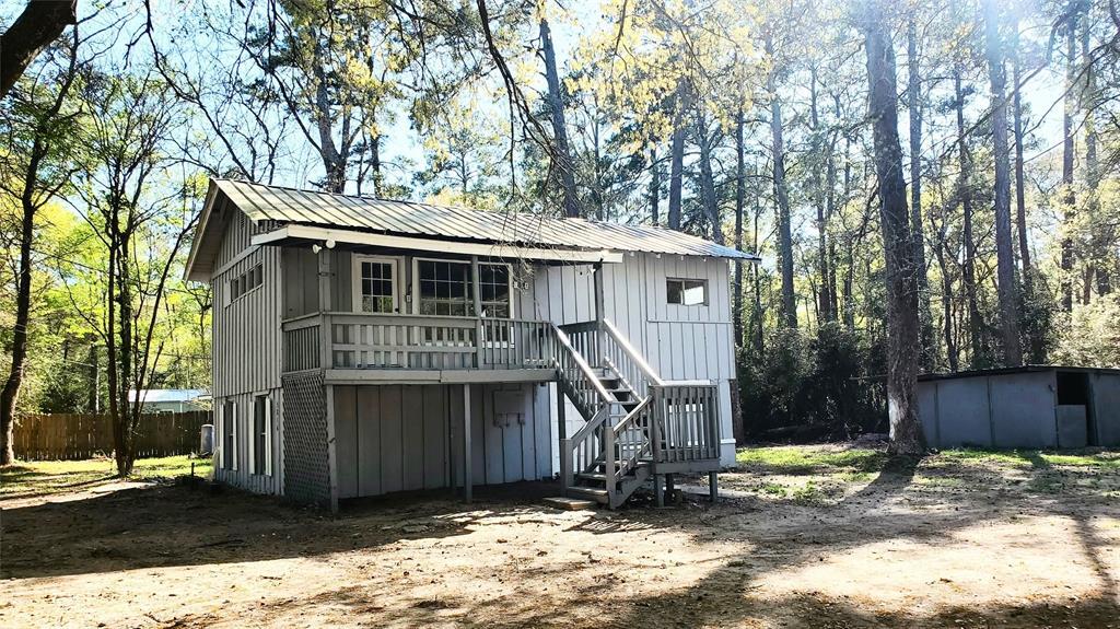 5816 Pinehurst Dr in Montgomery, TX - Building Photo