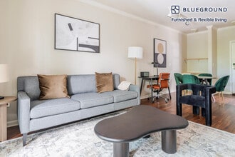 700 Agnew Rd in Santa Clara, CA - Foto de edificio - Building Photo