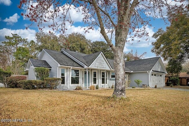 8472 Bandera Cir W in Jacksonville, FL - Building Photo - Building Photo