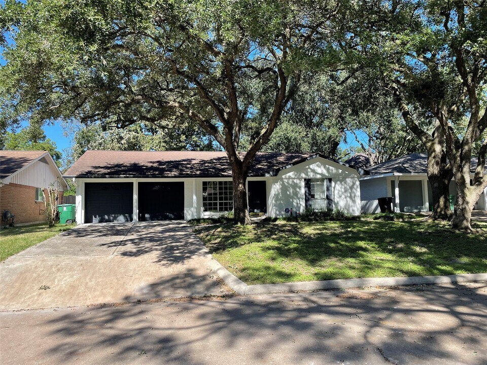 5518 Indigo St in Houston, TX - Building Photo