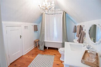 1512 Northwood Rd in Austin, TX - Building Photo - Building Photo