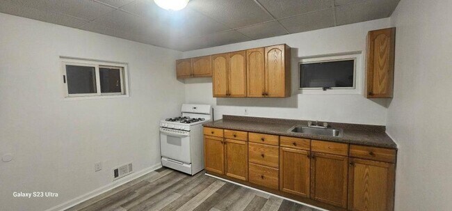 129 McGinnis Ave in Pitcairn, PA - Building Photo - Building Photo