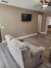 9539 Poplar Way in Live Oak, CA - Building Photo - Building Photo