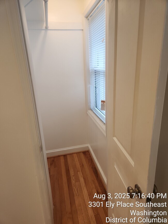 3301 Ely Pl SE in Washington, DC - Foto de edificio - Building Photo