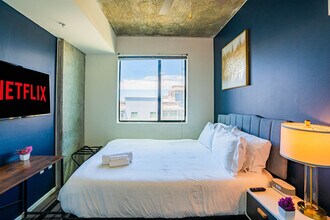 333 E Roosevelt St in Phoenix, AZ - Building Photo - Building Photo