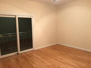 17 Gardner Ave in Jersey City, NJ - Building Photo - Building Photo