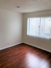 11051 Hesby St in Los Angeles, CA - Building Photo - Building Photo